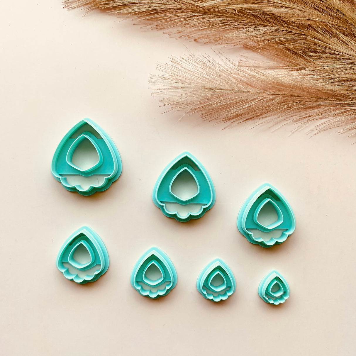 Scalloped Bohemian Hoopla Cutter
