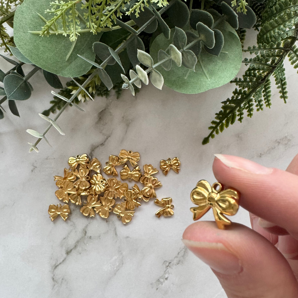 Double Bow Charms - Gold Plated Stainless Steel - 10 pack