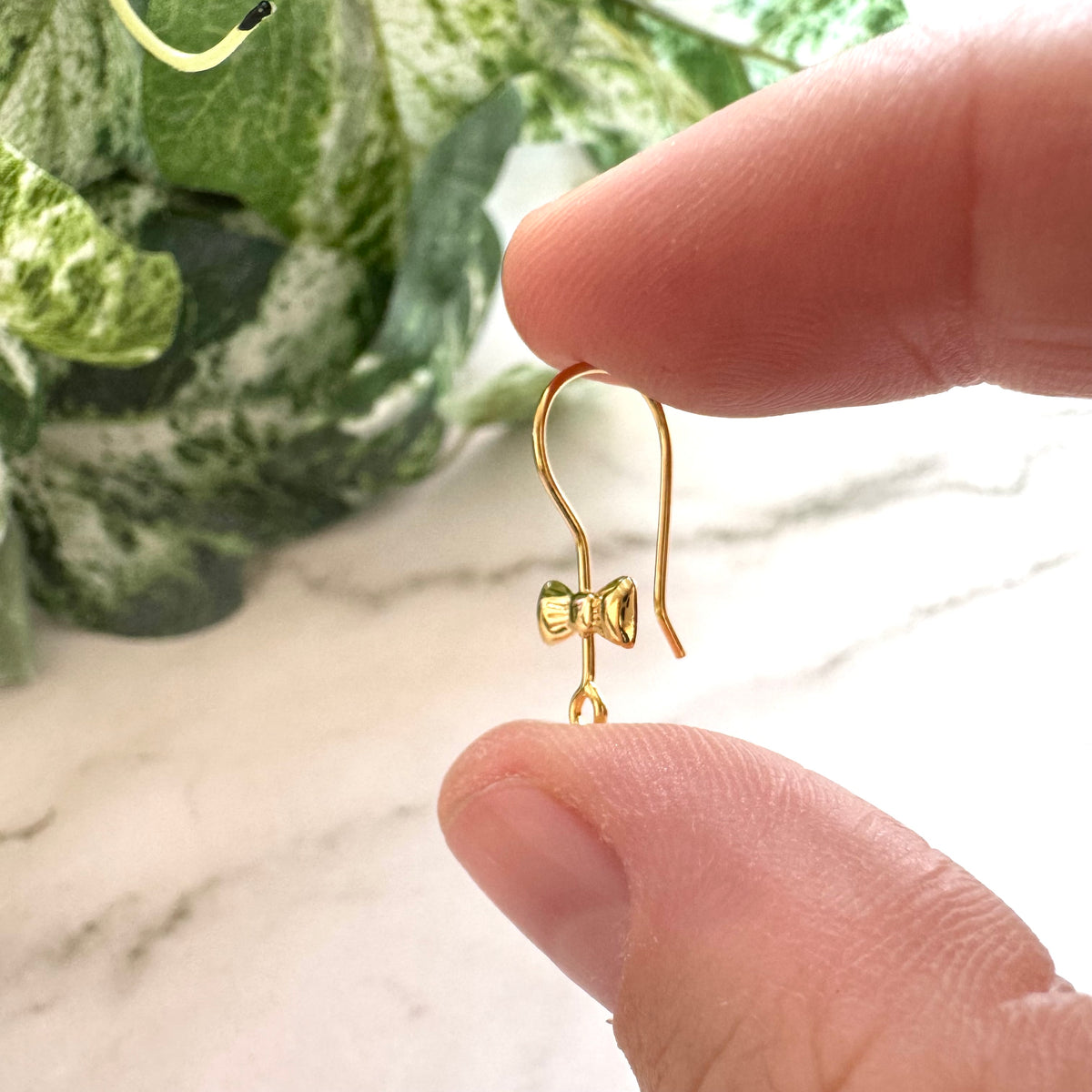 Bow Hook - Gold Plated Stainless Steel (Vertical Loop)