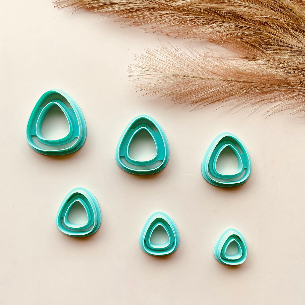 Skinny Organic Triangle Hoopla Cutter