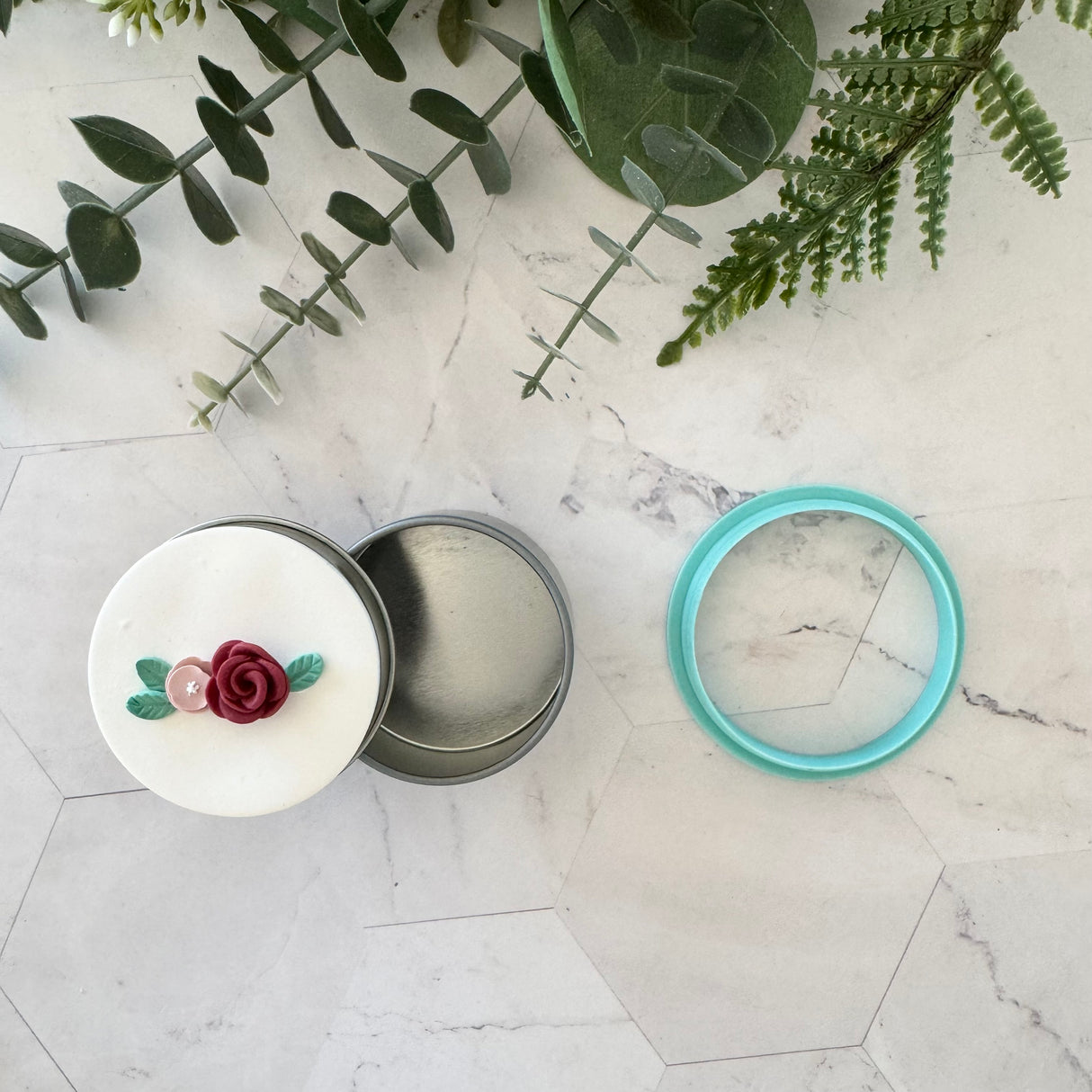 Keepsake Circle Tins - 4 pack