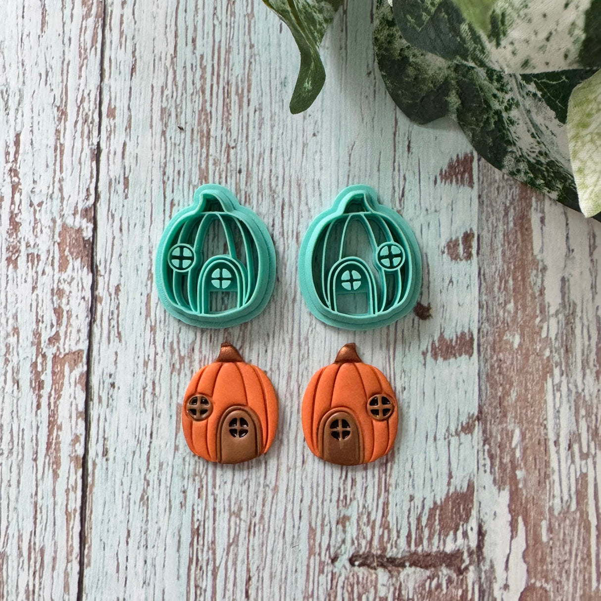 Pumpkin House Cutter