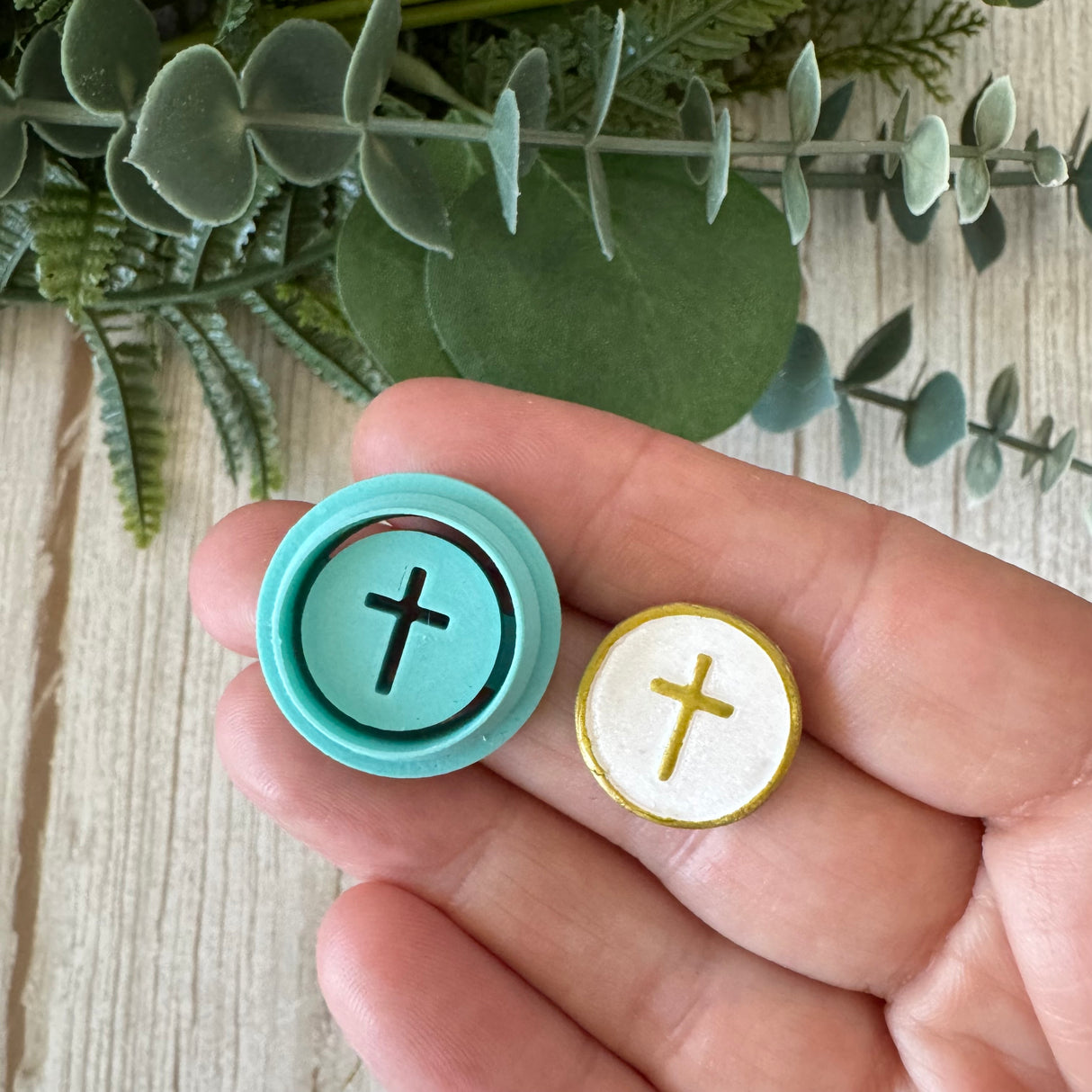 Cross Faux Enamel Charm Cutter