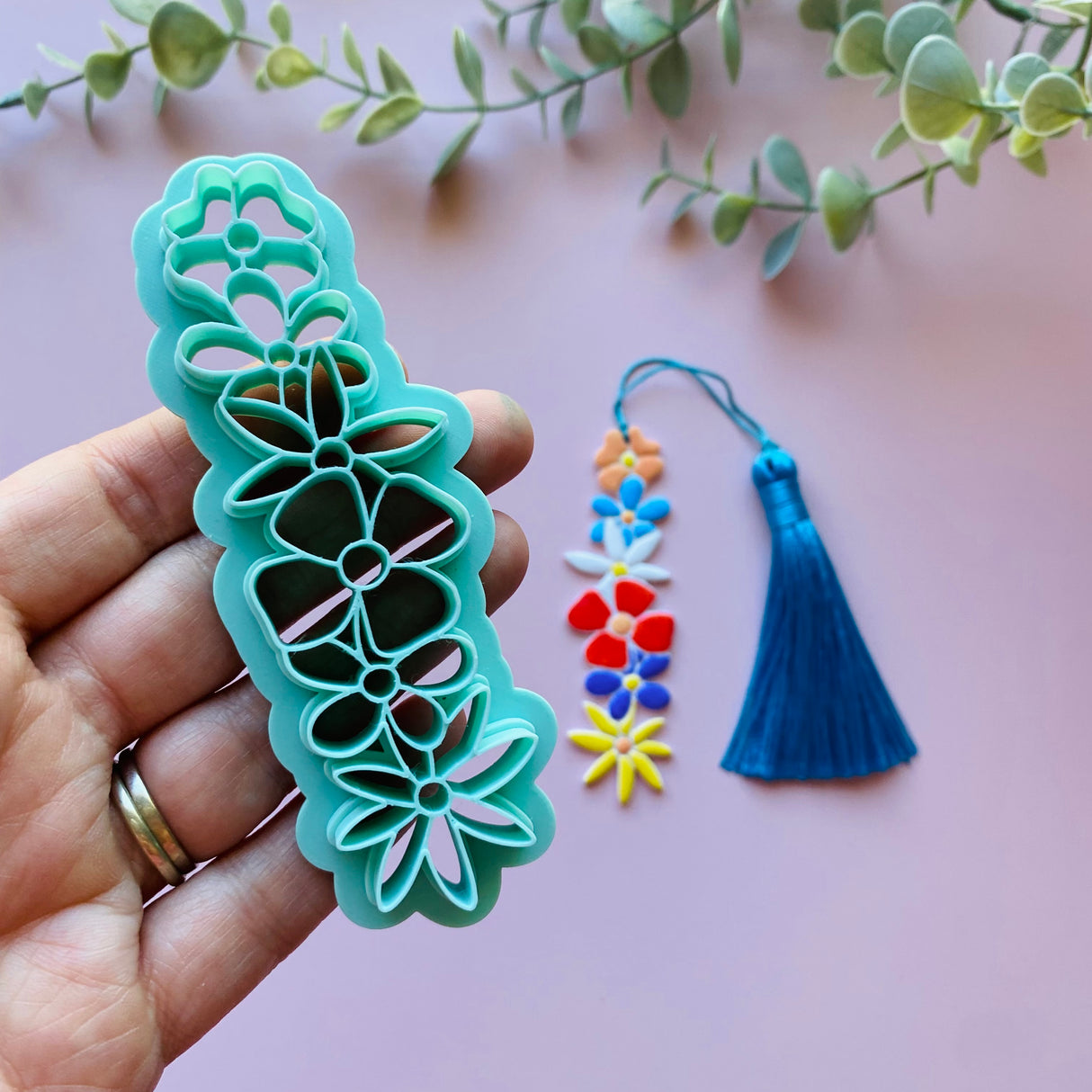 Flower Power Bookmark Cutter