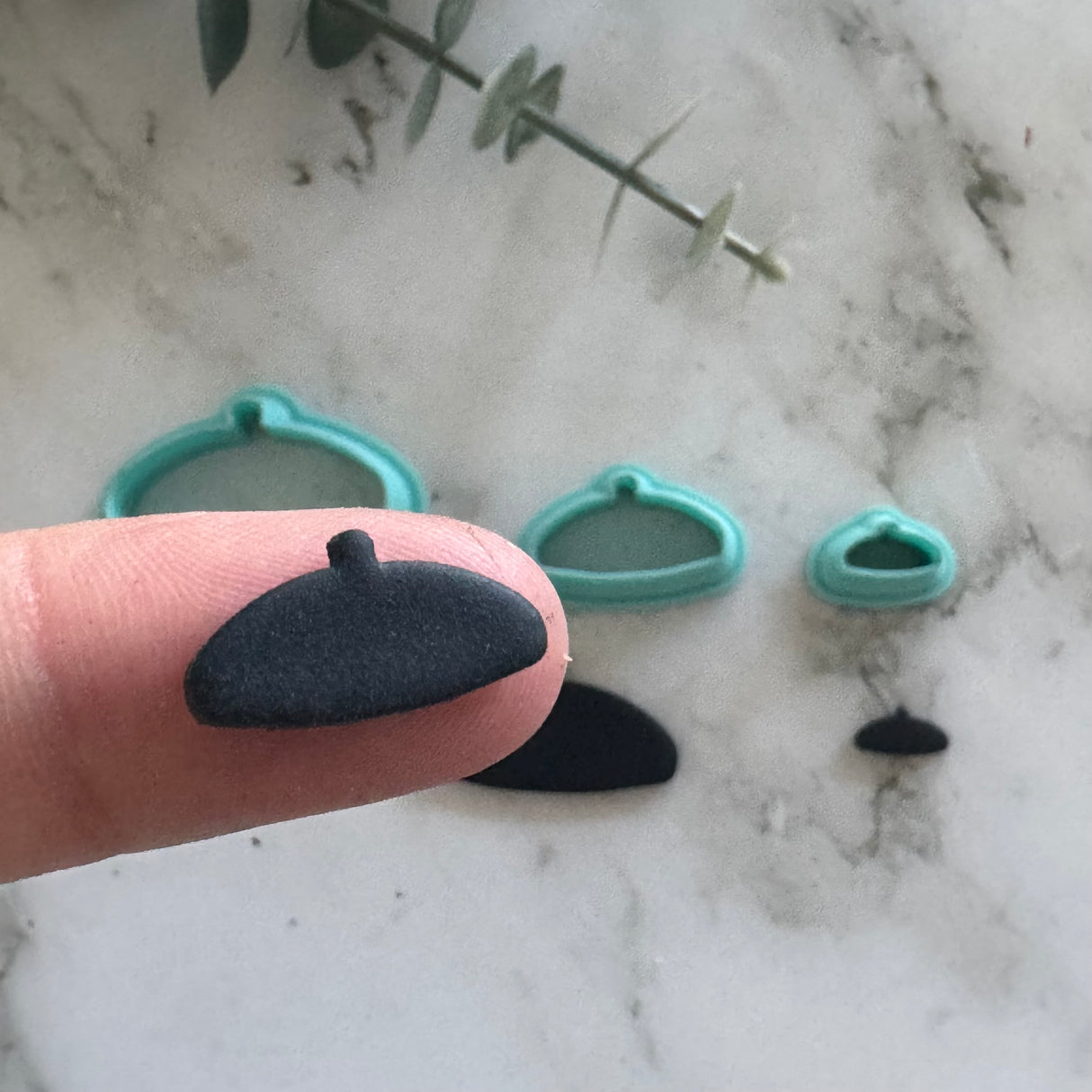 Beret Accessory Cutter