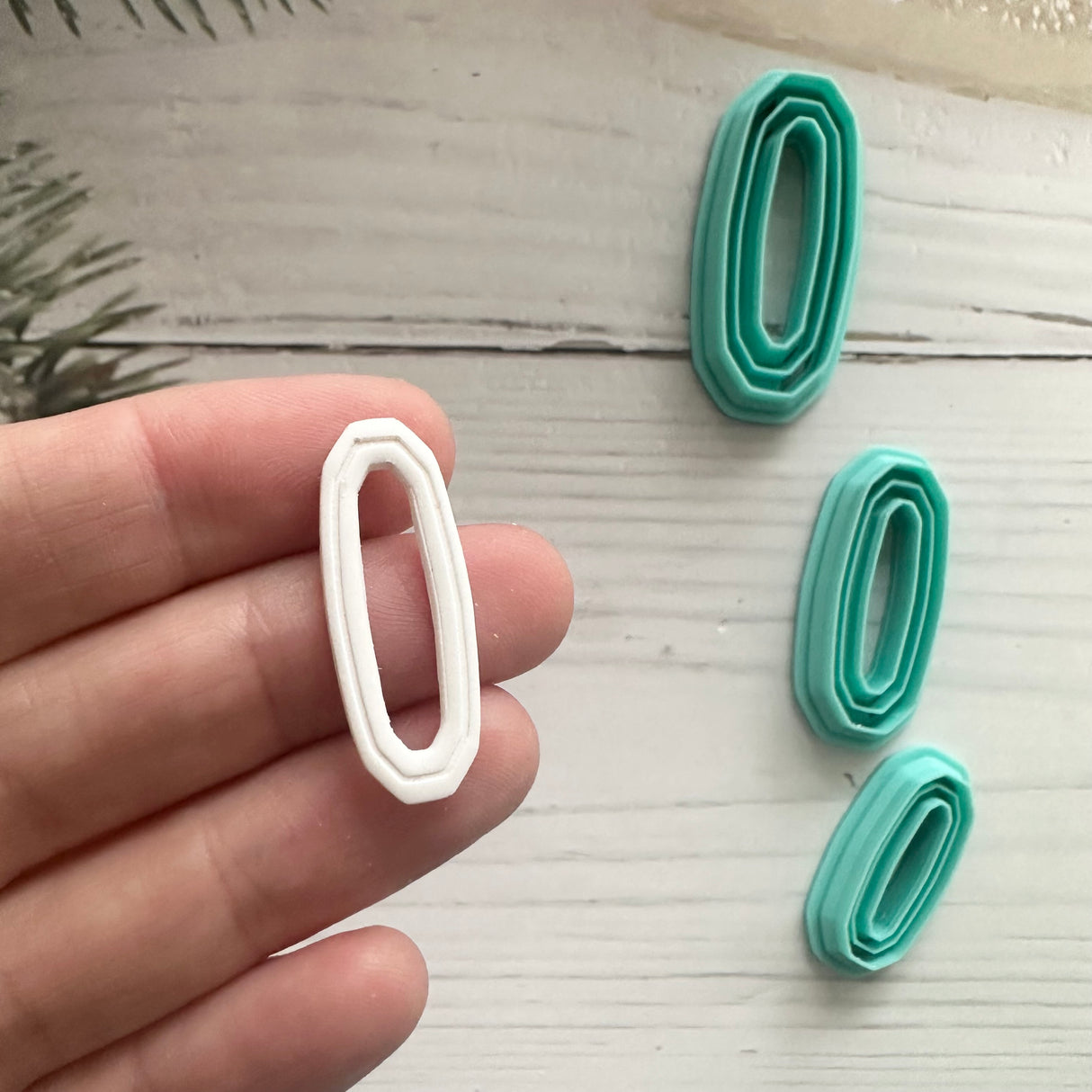 Angled Oval Inset Hoopla Cutter