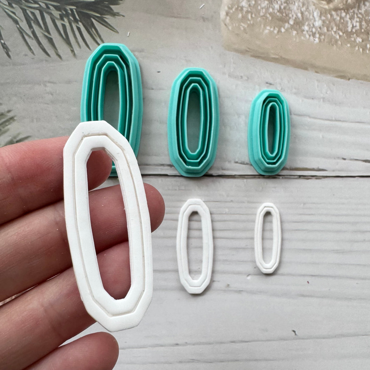 Angled Oval Inset Hoopla Cutter