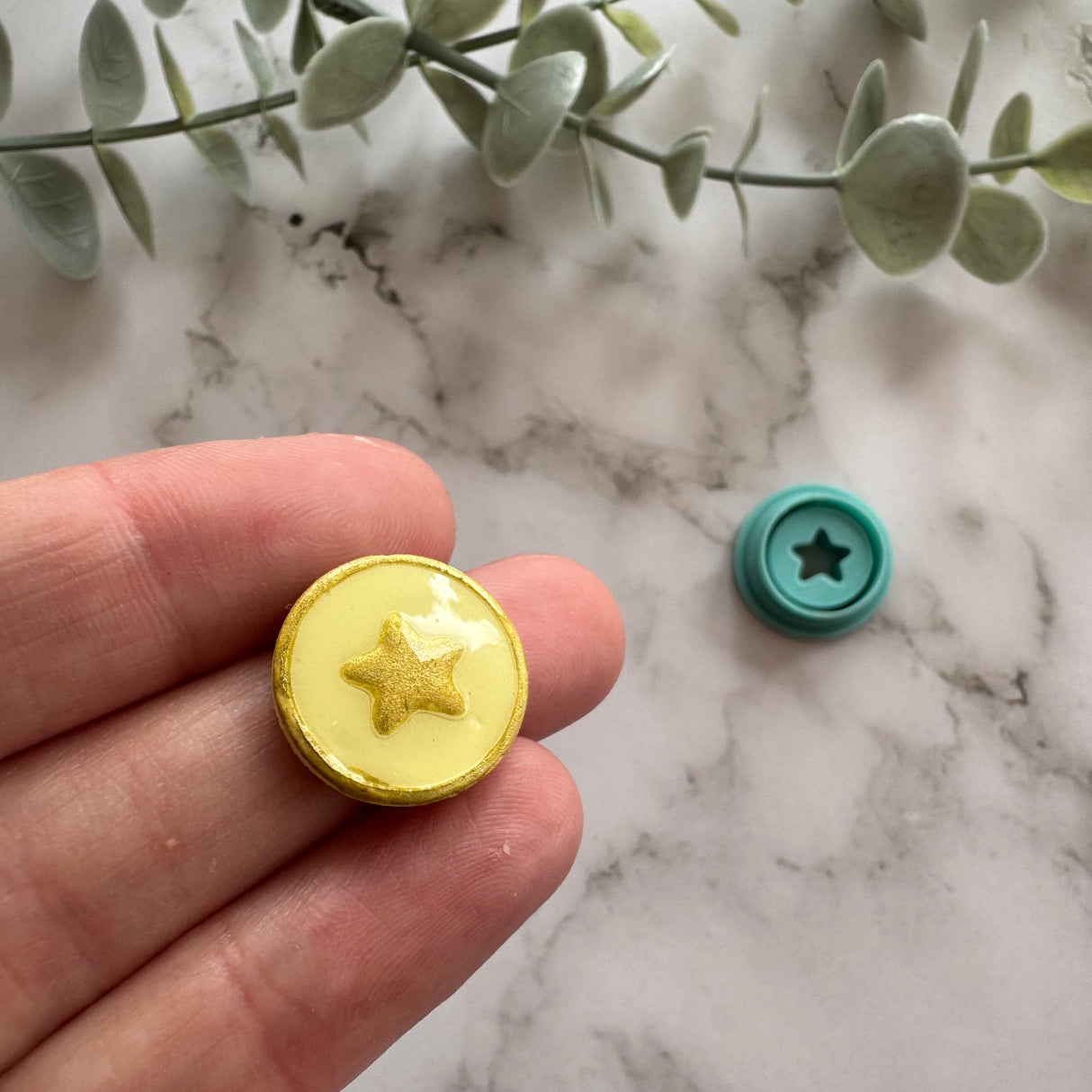 Star Faux Enamel Charm Cutter