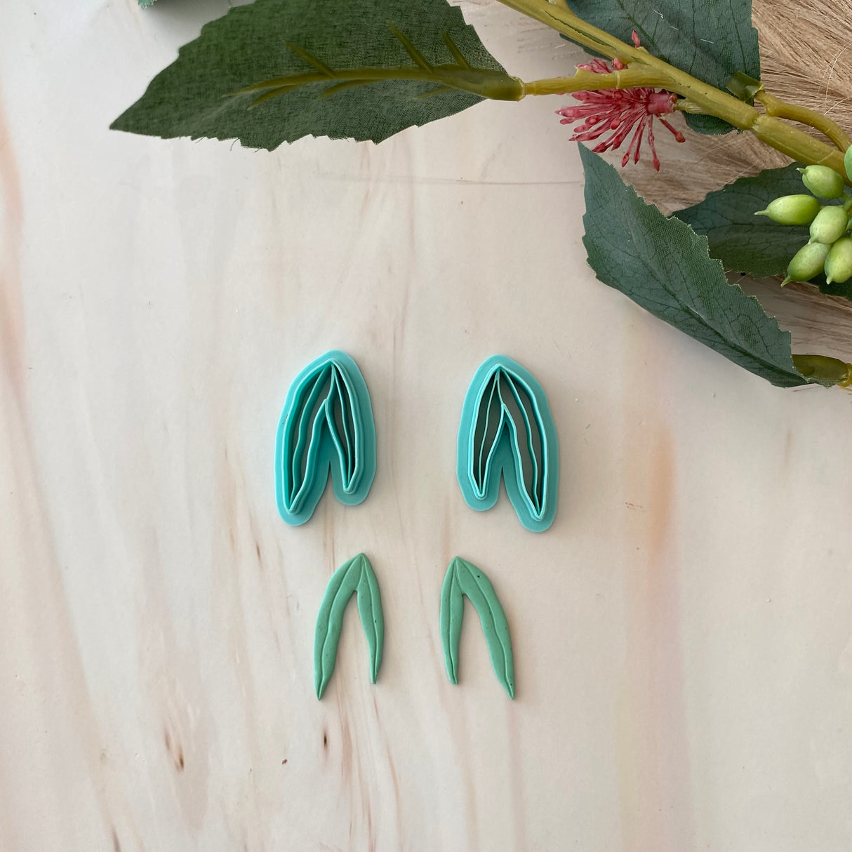 Gum Leaf Duo Cutter