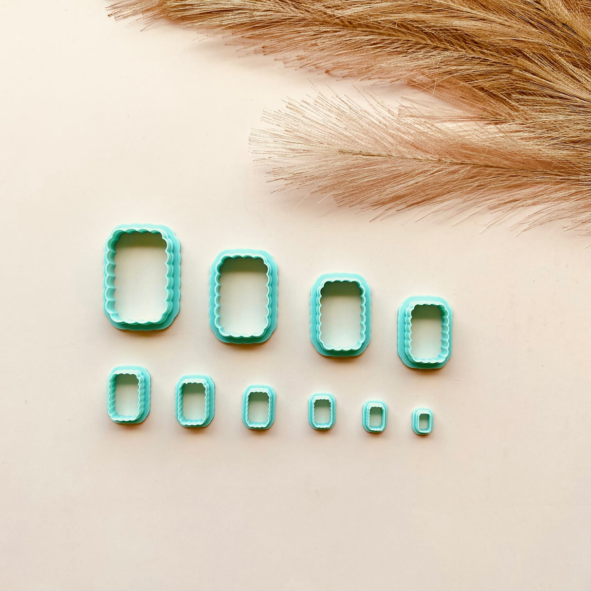 Scalloped Rectangle Cutter