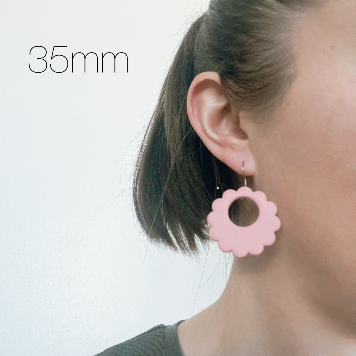 Scalloped Circle Hoopla Cutter