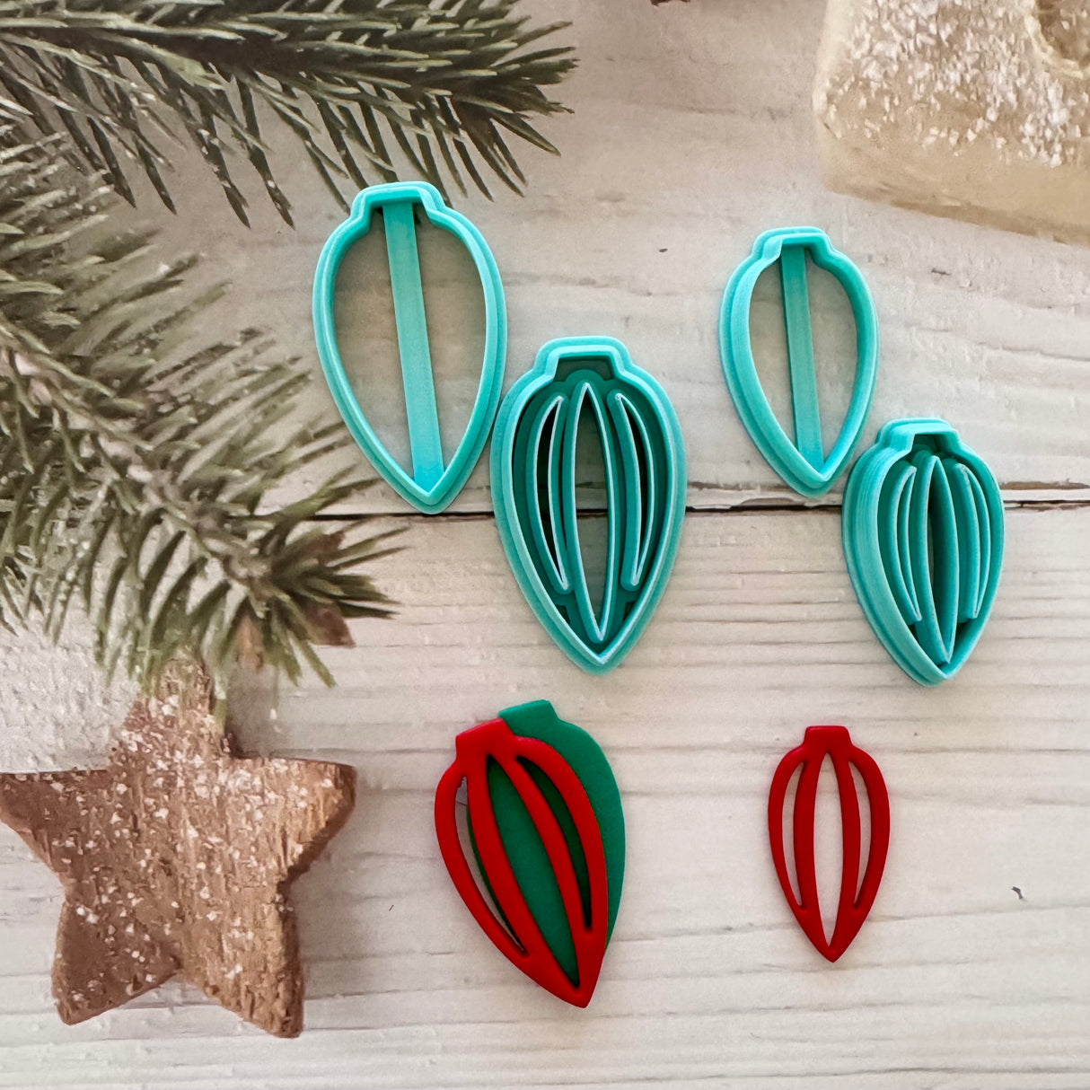 Elongated Bauble Cut-out Cutter