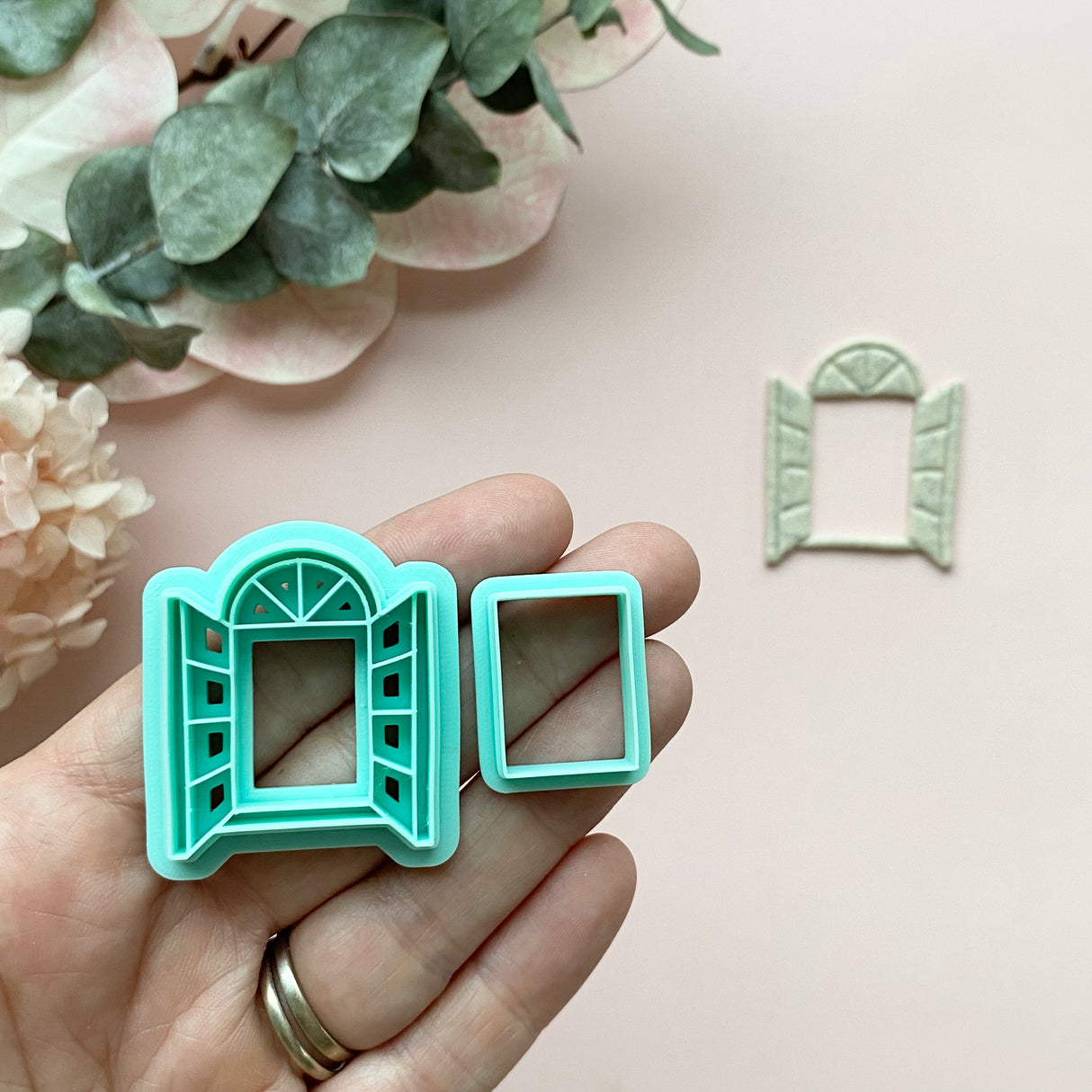 Open French Window Cutter