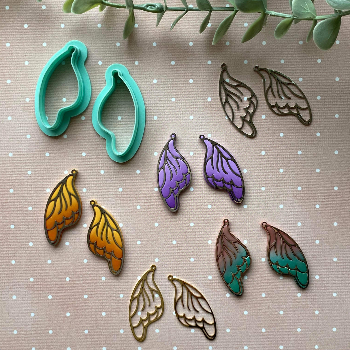 Butterfly Wing Charms - Gold Plated Stainless Steel - 10 pack
