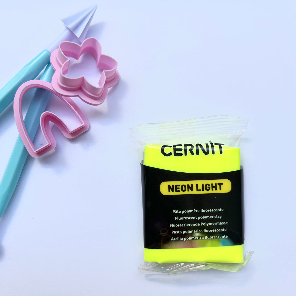 Cernit Neon - Yellow