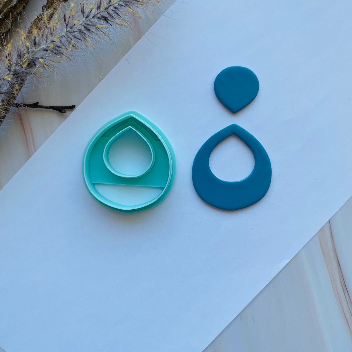 Large Teardrop Hoopla Cutter