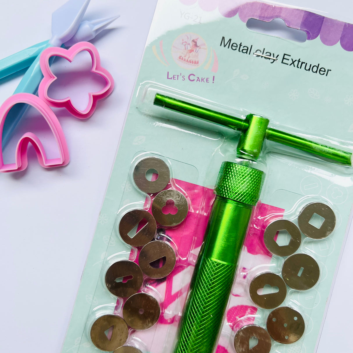 Clay Extruder