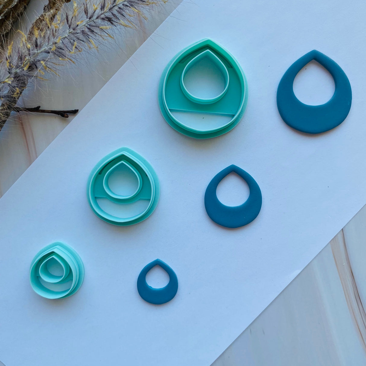 Large Teardrop Hoopla Cutter