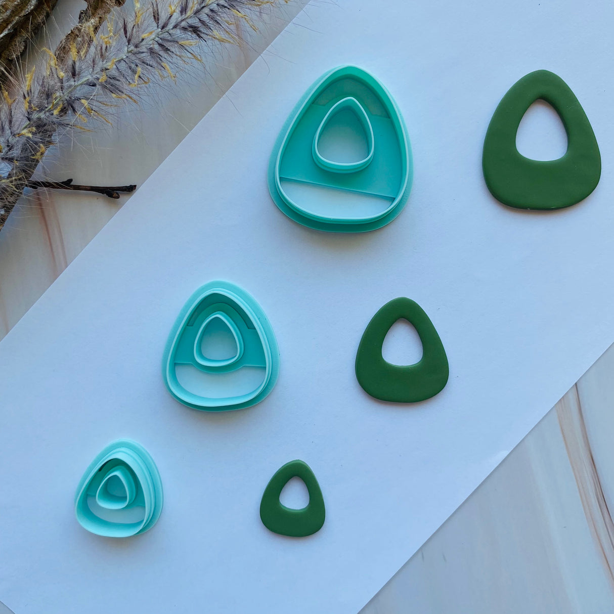 Organic Triangle Hoopla Cutter