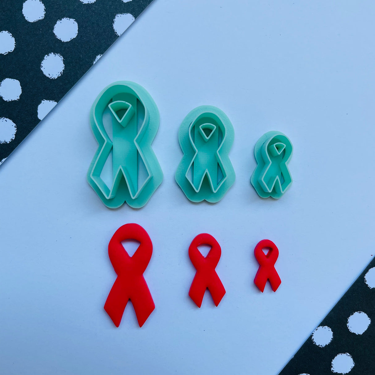 Awareness Ribbon with Hole Cutter