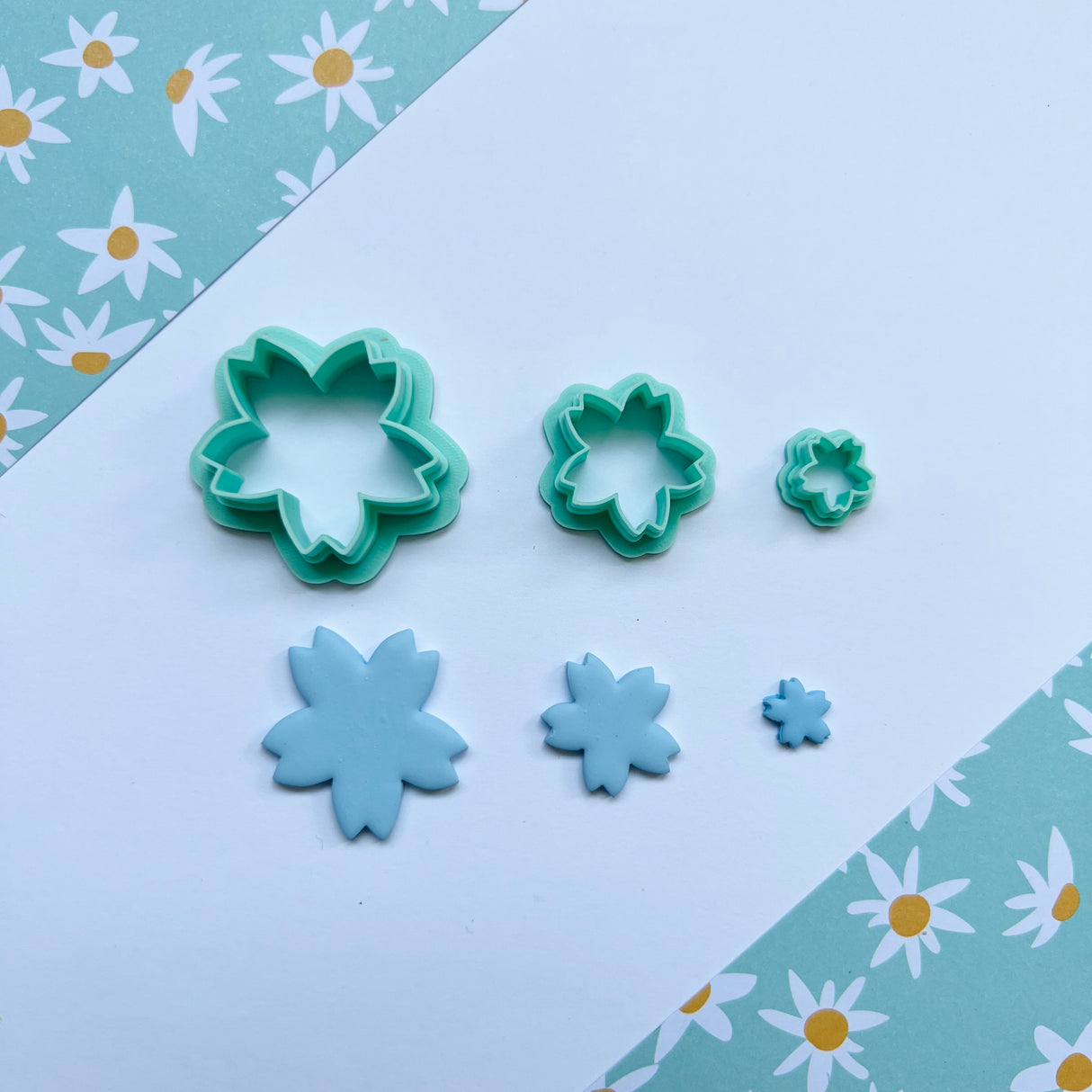 Fluted Flower Cutter