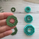 Traditional Wreath with Imprint Cutter