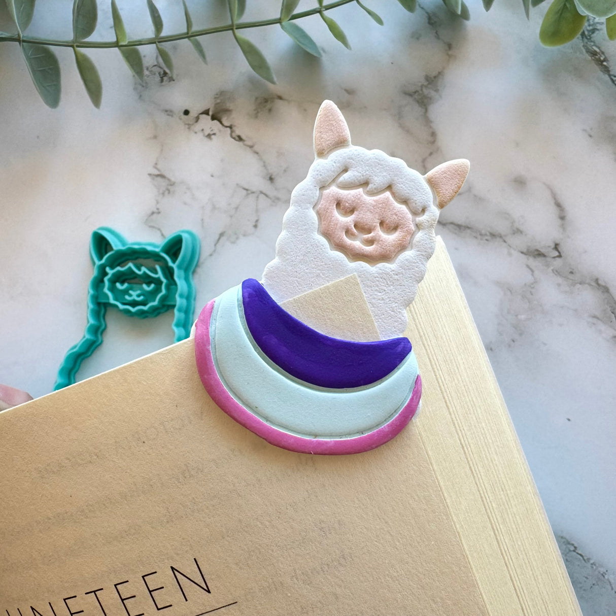 Llama Book Snuggle - Bookmark Cutter Set