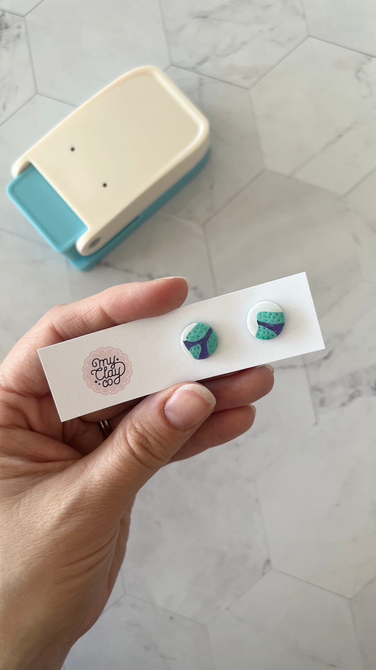 Earring Card Hole Punch - Minimalist Holes
