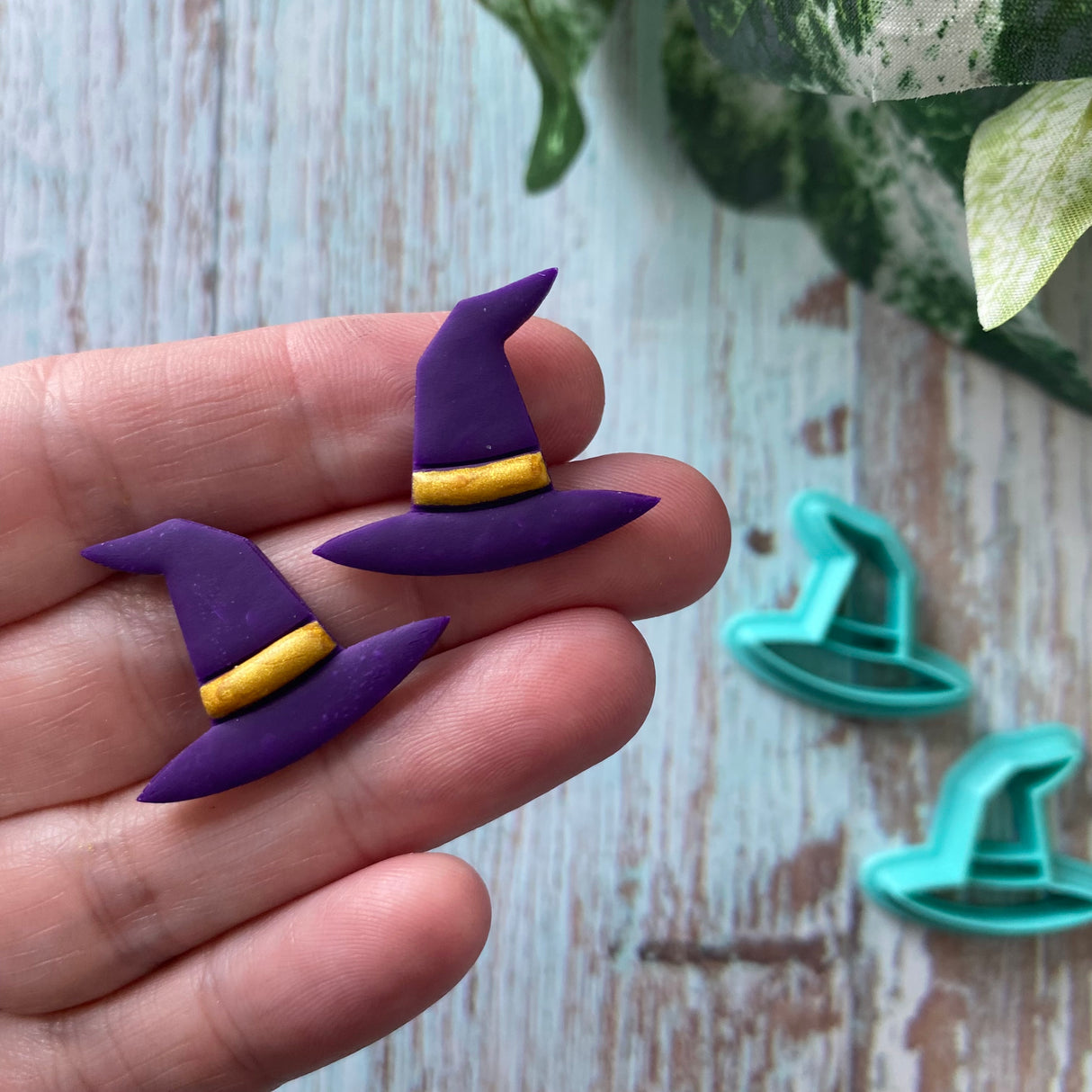 Crooked Witch Hat Cutter