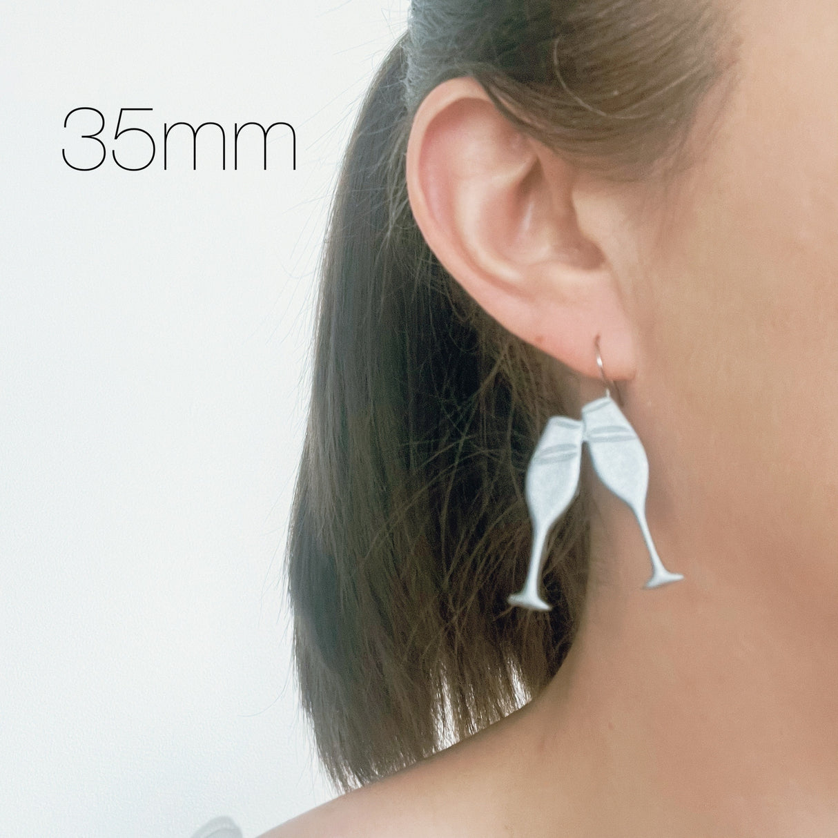 Clinking Glasses Cutter