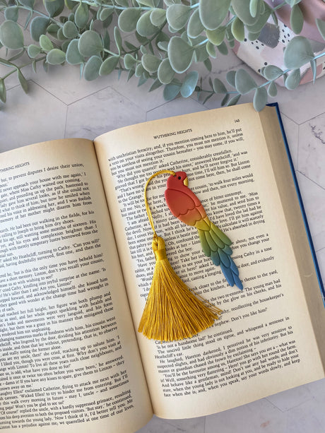 Rainbow Parrot Bookmark Cutter