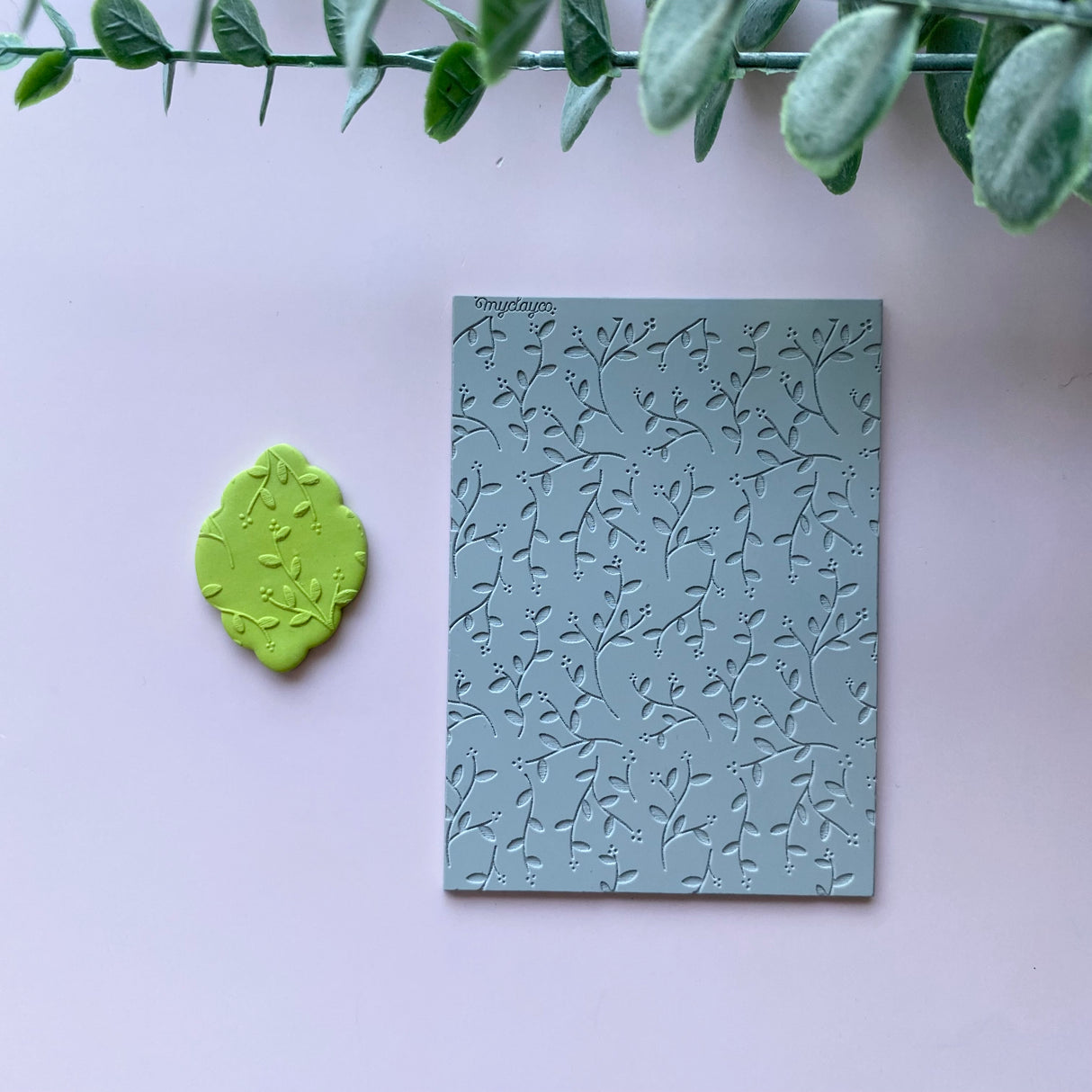 Budded Vines - Texture Mat
