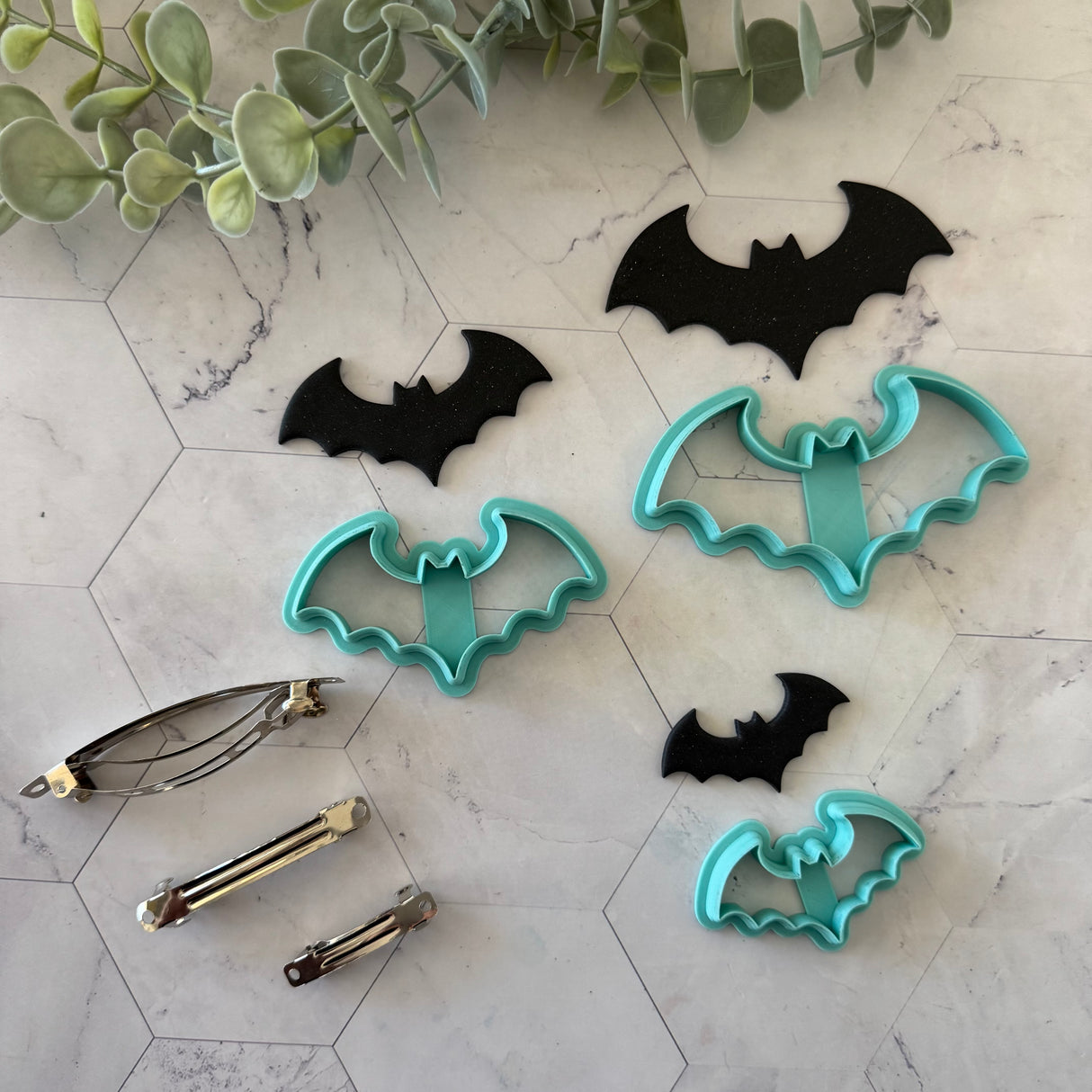 Bat Hair Clip Cutter