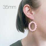Scalloped Oval Hoopla Cutter