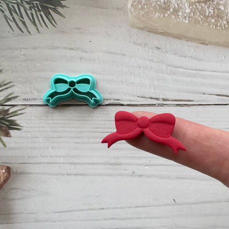 Outstretched Bow Cutter