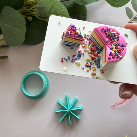 Cake Miniature Cutter + Stamp Set