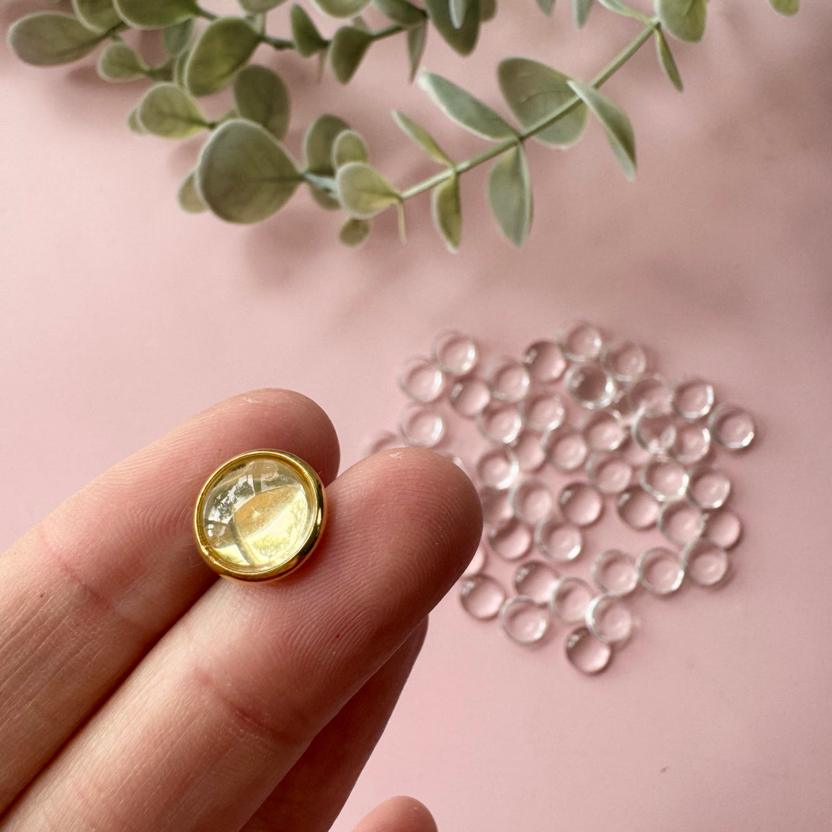 Glass Cabochons - Circle - 50 pack
