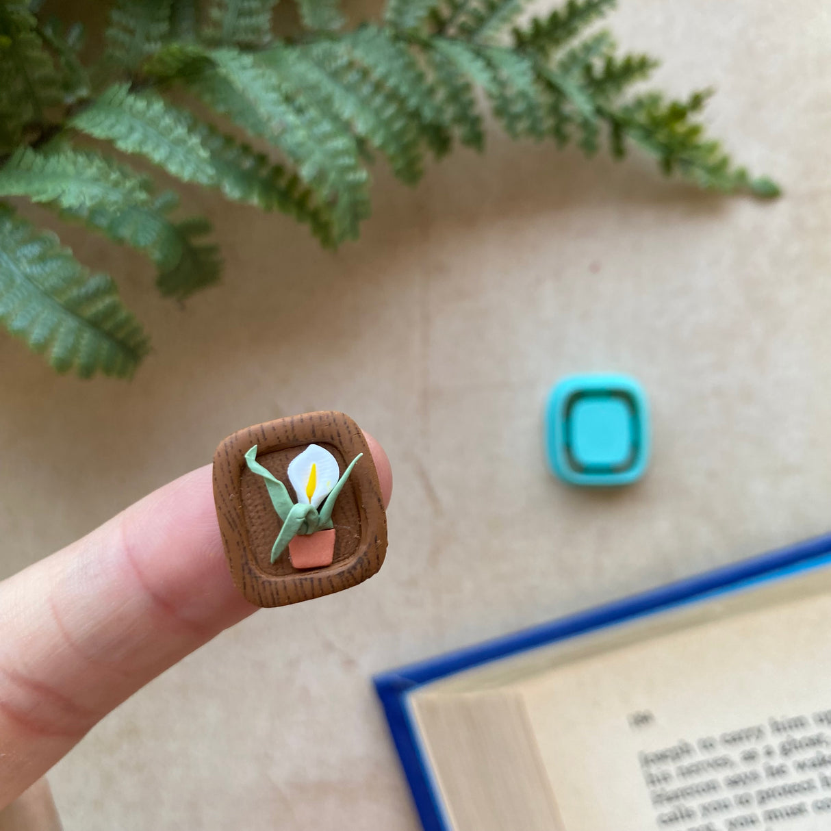 Rounded Square Stud Bookshelf Cutter