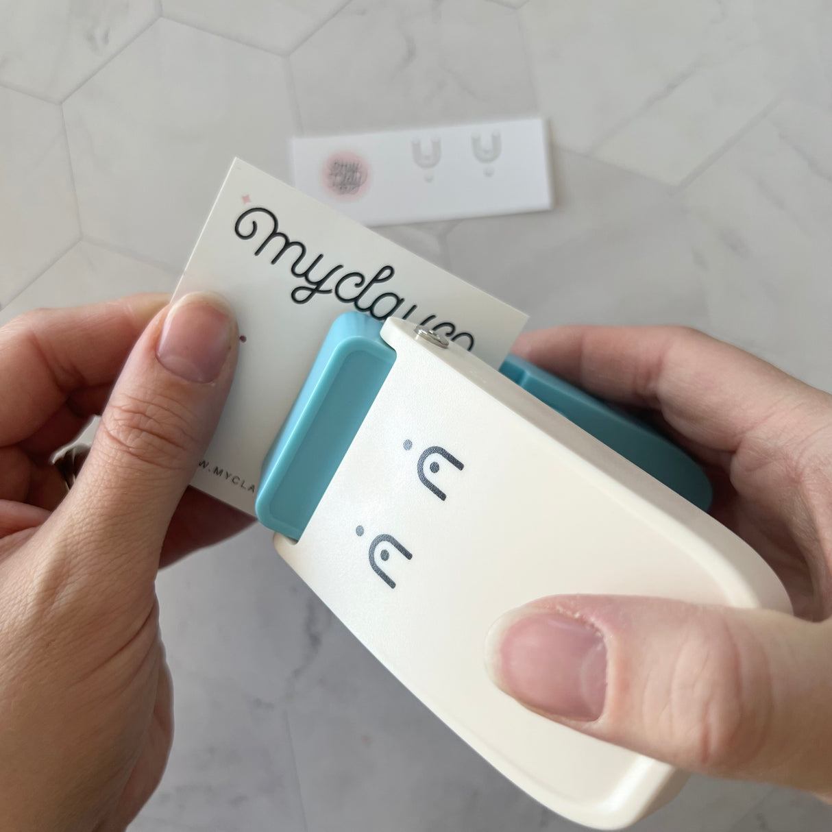 Earring Card Hole Punch - Vertical