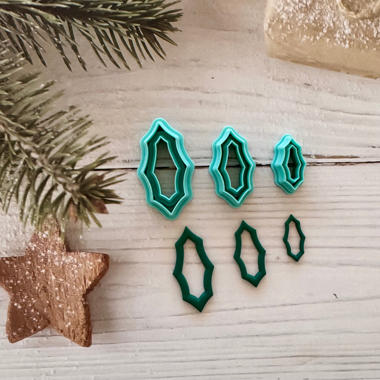 Holly Leaf Hoopla Cutter