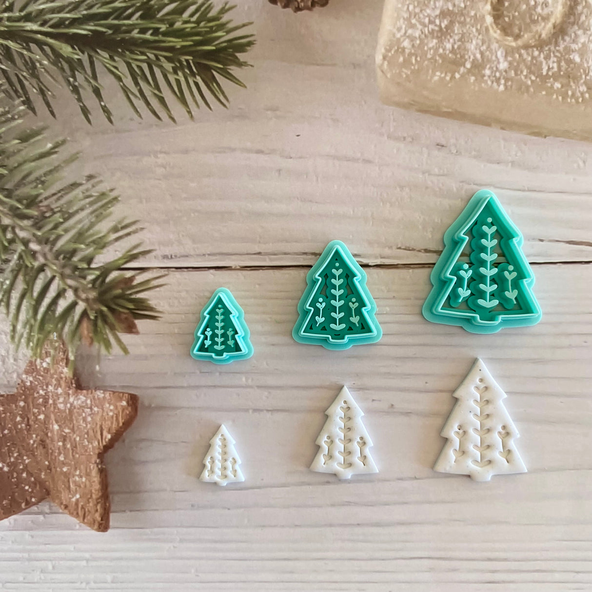 Folk Christmas Tree Cutter