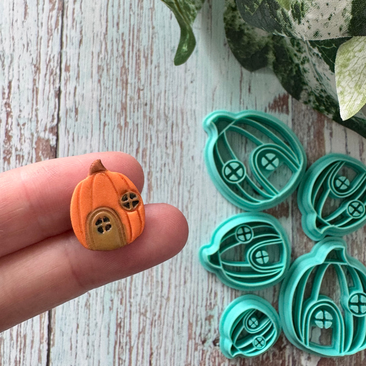 Pumpkin House Cutter