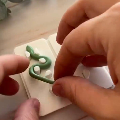 Snake Threads (Thread Guides)