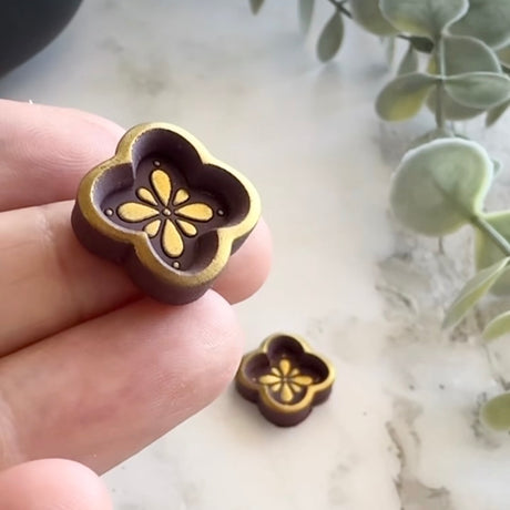 Clover Shadow Box Cutter