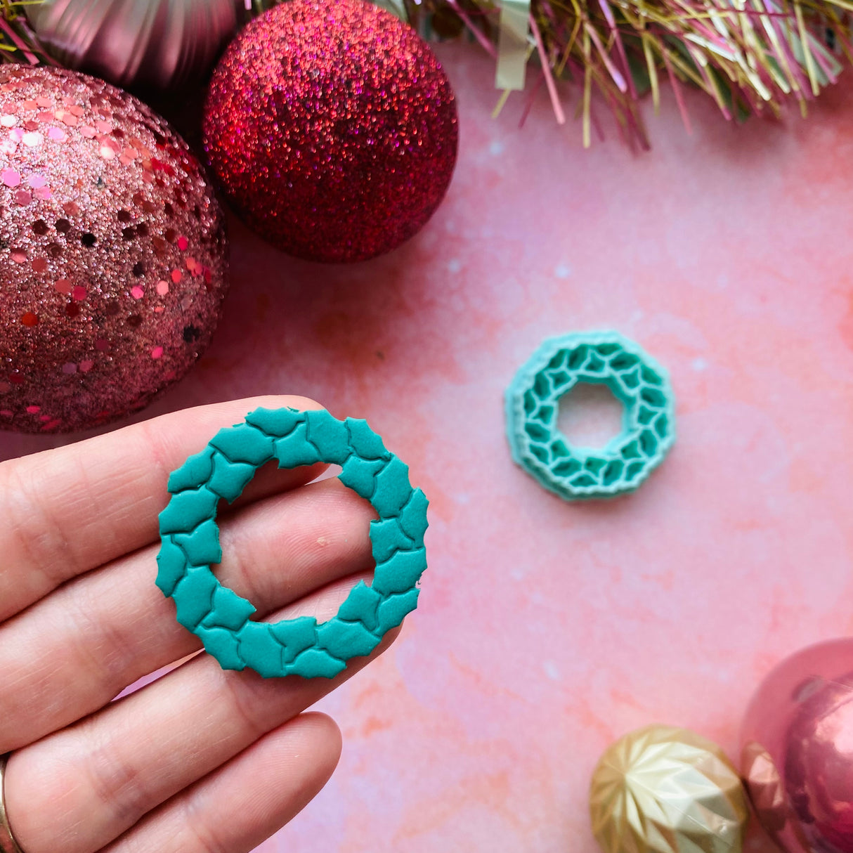 Holly Wreath Cutter