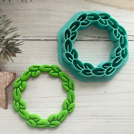 Slim Leaf Wreath Decoration Cutter