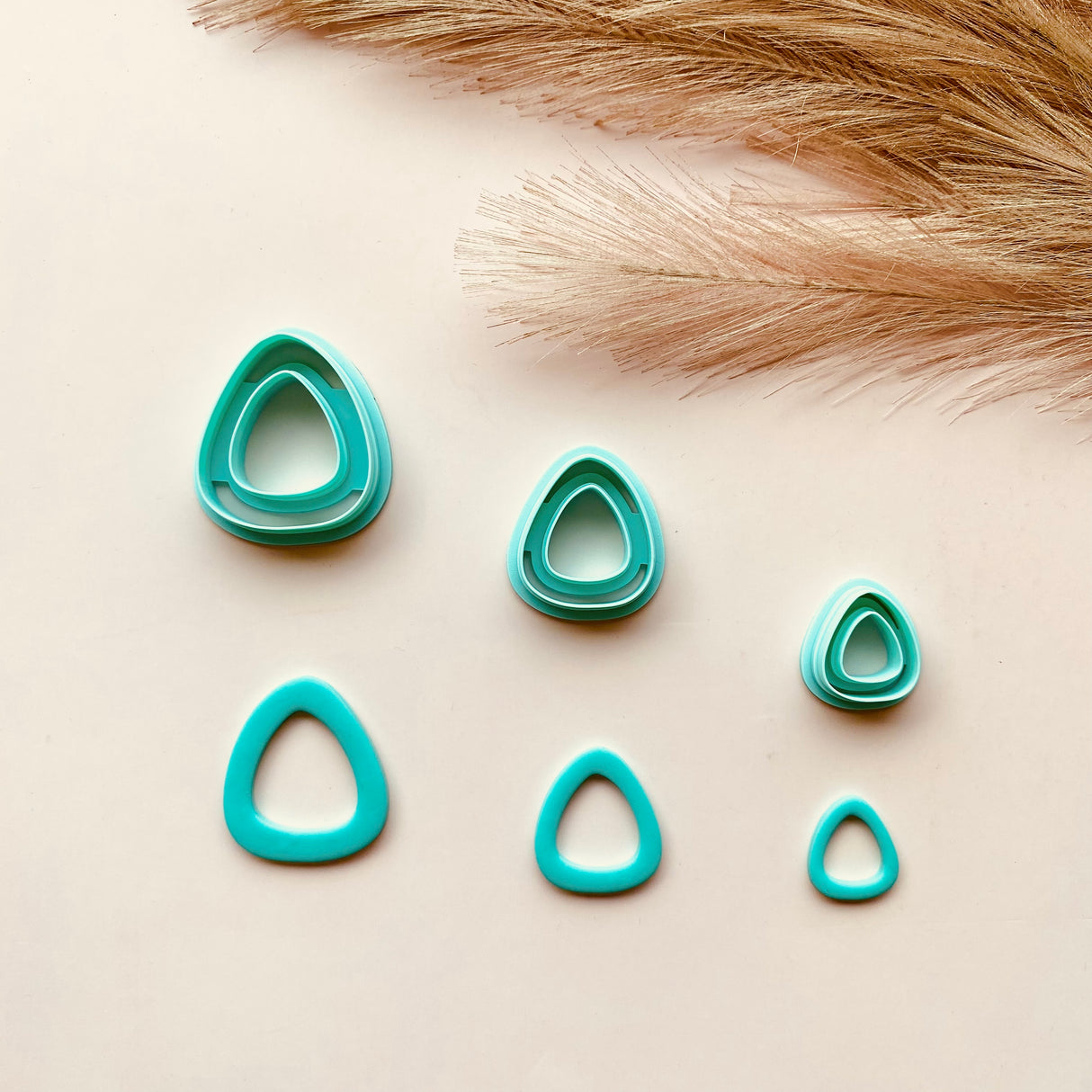 Skinny Organic Triangle Hoopla Cutter