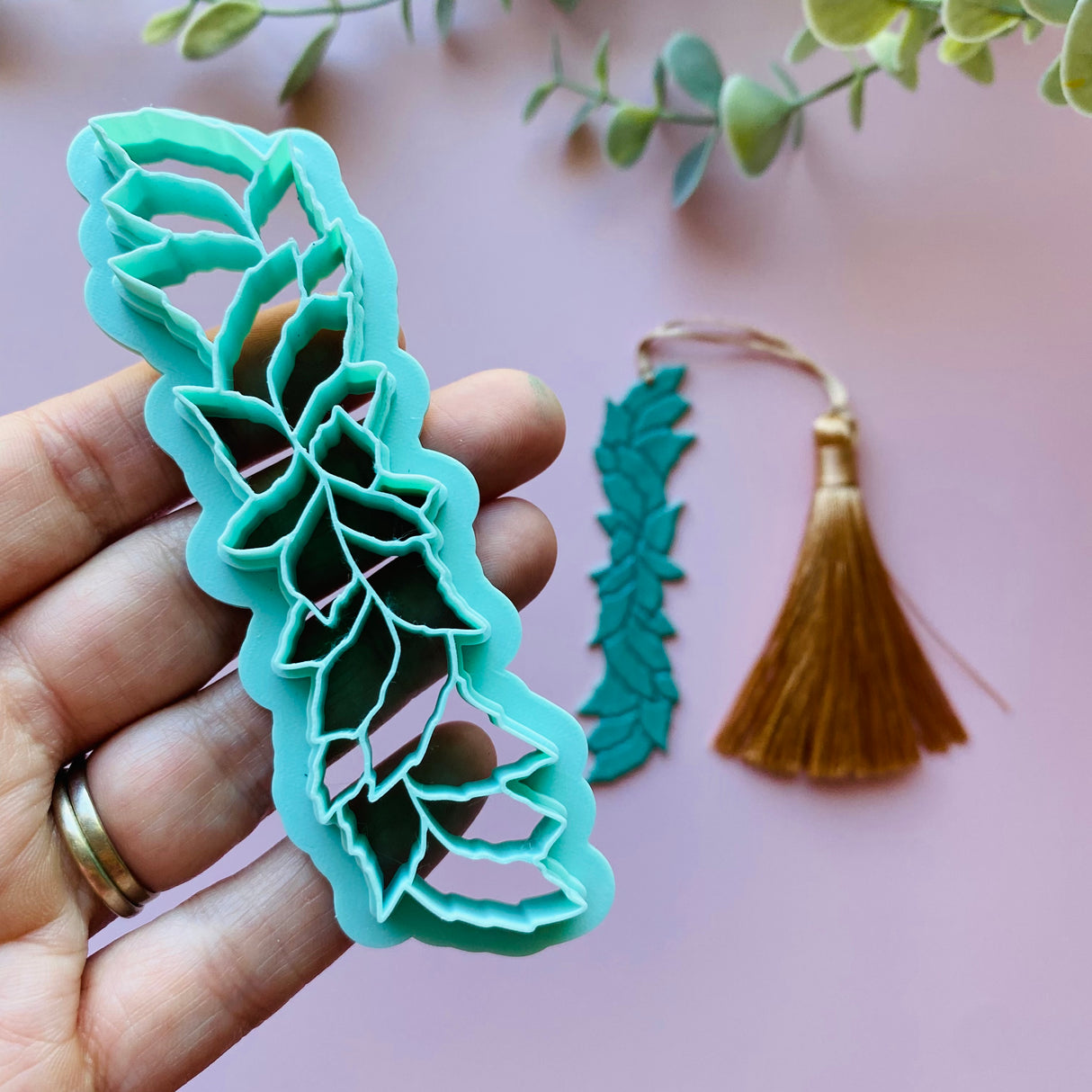 Leaf Garland Bookmark Cutter