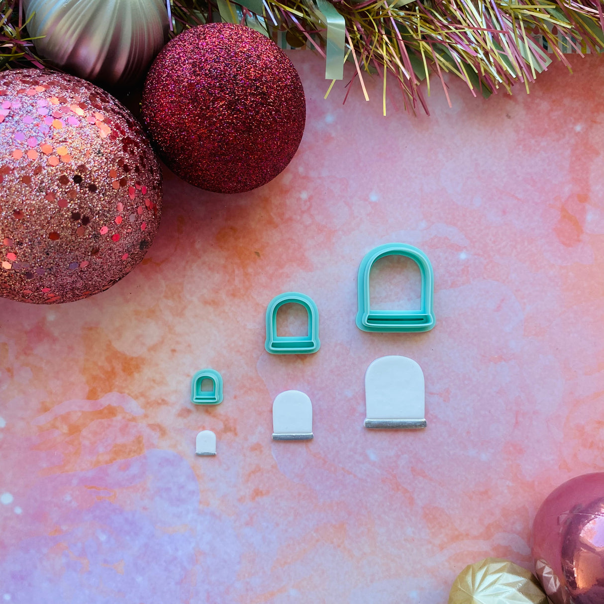 Snowglobe Arch Cutter