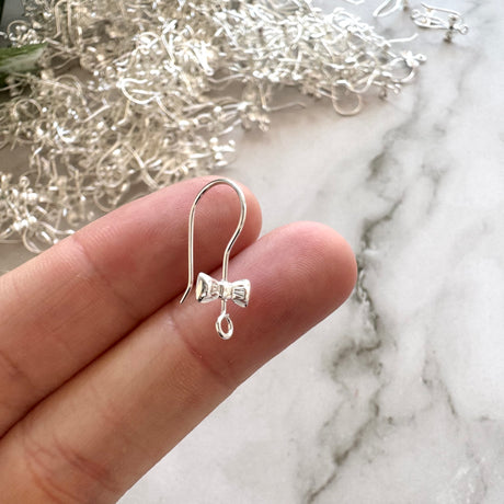 Bow Hook - Bright Silver (Vertical Loop)